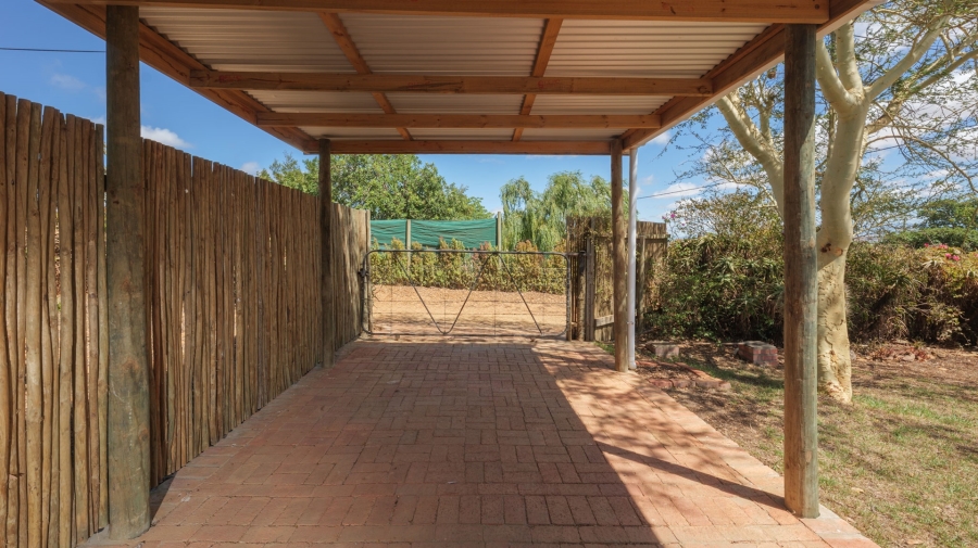 2 Bedroom Property for Sale in Napier Western Cape